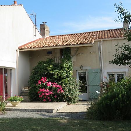 L'Aubinoise Bed & Breakfast Saint-Aubin-la-Plaine ภายนอก รูปภาพ